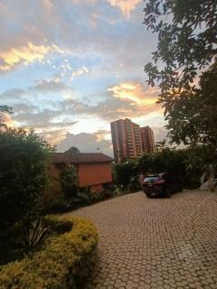 Casa campestre con terraza para 10 - San Lucas - el Poblado - Medellín - 8