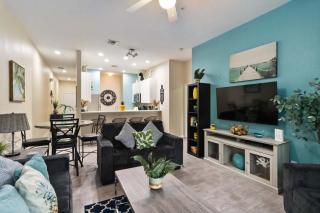 3BR condo with many upgrades and Minion room - 9