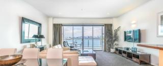 Spacious Executive Apartmt,great Views! Location - Auckland - 0