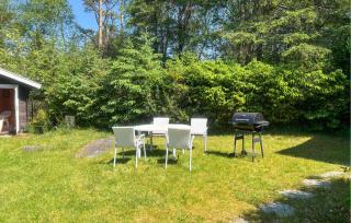2 Bedroom Pet Friendly Home In Ræge - - 2