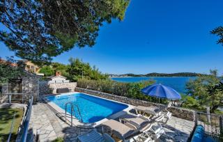 Four-Bedroom Holiday Home In Rogoznica - Rogoznica - 0