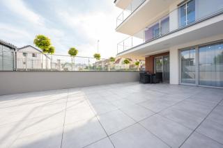 Miodowy apartament z dużym tarasem w Rewalu, blisko morza - Rewal - 4