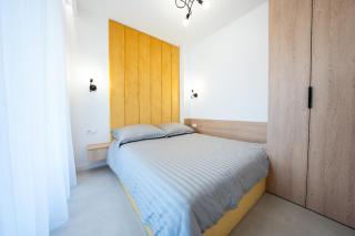 Miodowy apartament z dużym tarasem w Rewalu, blisko morza - Rewal - 1