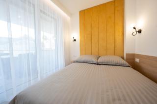 Miodowy apartament z dużym tarasem w Rewalu, blisko morza - Rewal - 2
