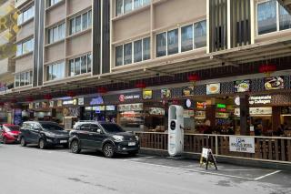 Nagoya Thamrin City Apartment Tower A By Royal Suites - Nagoya - 3
