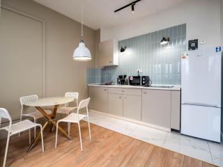 Mega R-House apartment - Almaty - 2