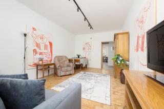 Przytulny i Tradycyjny Apartament na Parterze w Centrum Warszawy by Noclegi Renters - Varsovie - 5