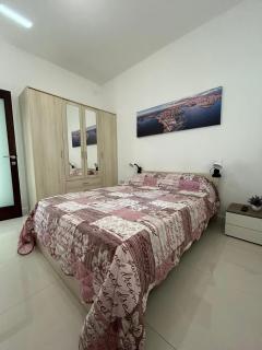 Central One bedroom penthouse - Il-Gżira - 2