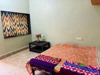 Shukla Guest House - Durg - 1