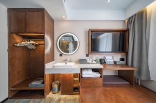 Mehood Theater Hotel, Jinan Quancheng Plaza Baotu Spring - 1