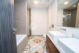 Spacious Stylish 2 BR Apartment in Motor City - 4