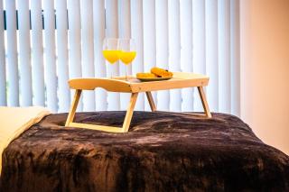 Pluxa Moonstone Metropolis Luxury Getaway in Birmingham City Centre - Birmingham - 4