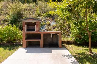 El jardín de Maite con piscina by Kabia Gestion - 9