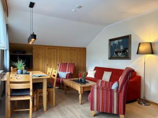 Chiemgau Comfort B8 Ferienwohnung Oberaudorf mit direktem Bergblick auf den Kaiser sowie Hallenbad und Sauna - Oberaudorf - 9