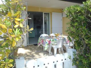 APPT 3 PIECES 35m2 + TERRASSE 13m2 REF 4010 - Le Castellas - 0