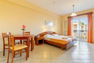 Kosmos Hotel St5 in Agios Stefanos - Agios Stefanos - 0
