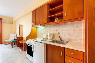 Kosmos Hotel St6 in Agios Stefanos - Agios Stefanos - 2