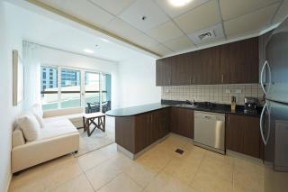Lux 2BD apartment, Steps to the Beach in the Heart of Dubai Marina - Elite Residence Tower - 3