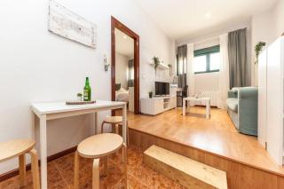 Charming Apartment in Gijón - Private Garden - Gijón - 1