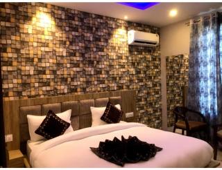 Hotel Glass Inn, Dhakoli - Panchkula - 5