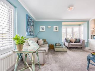 Pass the Keys City Centre Town House w Parking - Chichester - 5