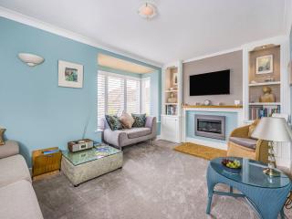 Pass the Keys City Centre Town House w Parking - Chichester - 3