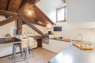 Plinio 10 by Rent All Como - Como - 1