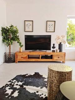 Spacious 4 Bedroom Beach House with Pool - Durban - 5