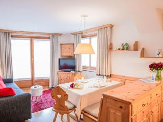 Apartment Chesa Vadret Surlej by Interhome - Surlej - 1