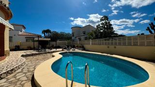 Villa al Mar, Els Poblets, Top Lage und Ausstattung, Pool, WIFI 300Mb, eigener überdachter Parkplatz, Photovoltaik Bonus, nah am Strand 500m - Els Poblets - 2