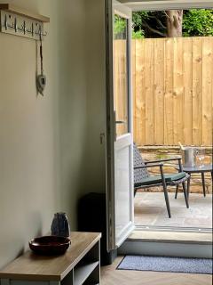 Cedar Retreat Whitby - 5