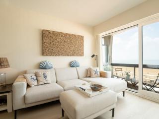 Studio Pacific with parking and sea view by Interhome - Blankenberge - 0