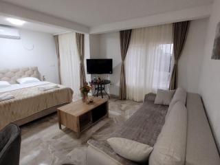 Montenegro Apartments Phoenix With Pool - 9