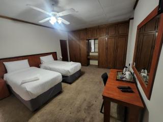 MGH Guest House Klerksdorp - 6