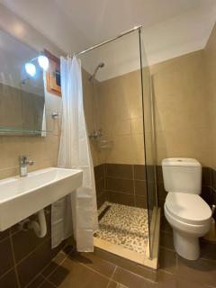 Helen's apartments and studios - 1