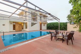 Alaya Stays Raga 2BHK Farmstay with an entertainment lounge - Sohna - 1
