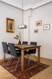 Your Oasis in Lively Moda, Near Sea - Istanbul - 1