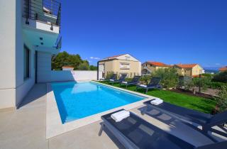 New villa with pool, sea view, close to a beautiful beach - By TRAVELER tourist agency Krk - ID 2407 - Krk - 7