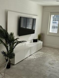 2bed 2bath Gated Eye Candy - Londra - 1