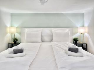 Standard Apartment by Hi5- Downtown Jungle Apartment - Budapeste - 2