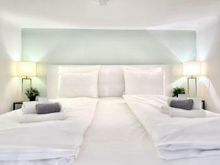 Standard Apartment by Hi5- Downtown Jungle Apartment - Budapeste - 3