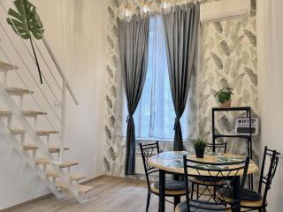 Standard Apartment by Hi5- Downtown Jungle Apartment - Budapeste - 4