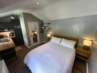 Garden Lodge - 6