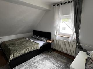 FlattyOne Ruhrgebiet - Schlafkomfort und Anbindung - neu renoviert - 9