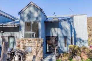 Snowcreek 2 Alpine Chalet, Private Garage - Thredbo - 7