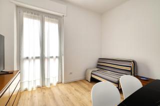 JOIVY 1-Bed apartment with balcony near subway - Milan - 5