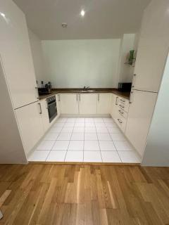 Cosy 1 Bed Apartment near Excel London - 7