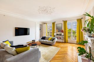 GuestReady - Stately Haven near Pantheon - Paris - 9