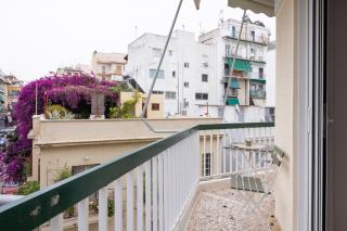 Athens Lovely Home with 2 Bedrooms-Next to Metro - Atene - 2