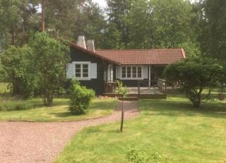 Schönes Ferienhaus mit Garten, Terrasse und Grill - Mönsterås - 9